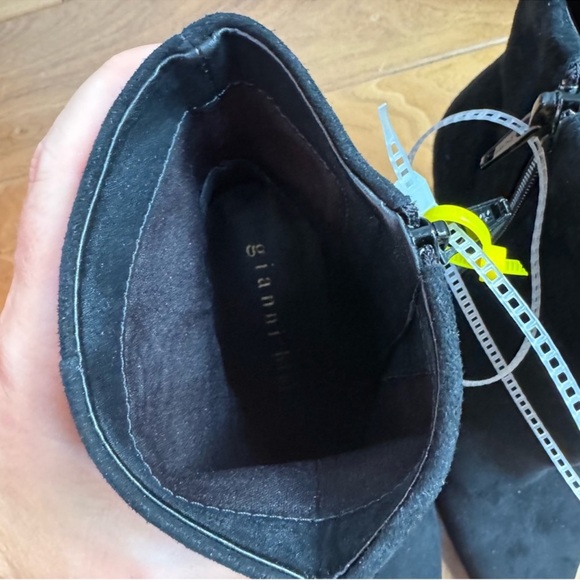 NWT Gianni Bini Harrison Suede Architectural Wedge Black Booties Sz 8,5 - Picture 7 of 8